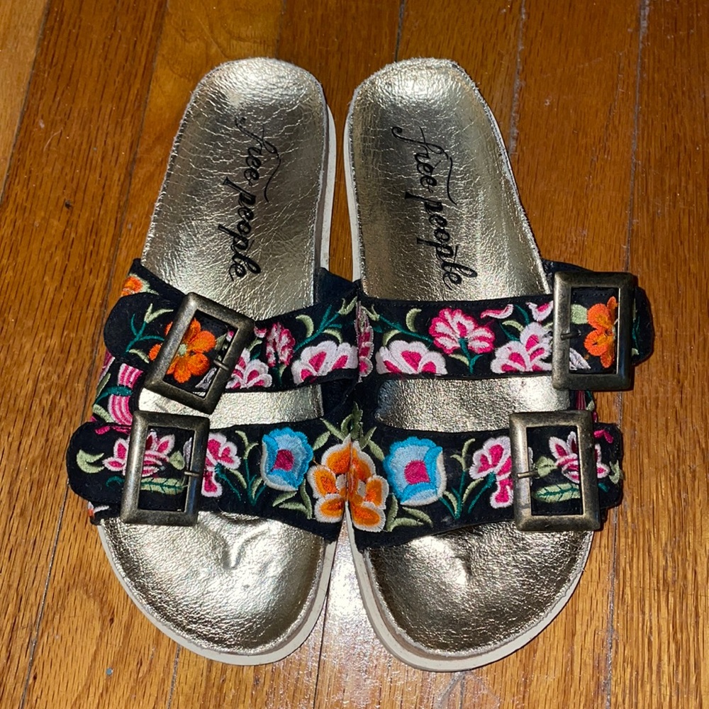 FREEPEOPLE slides